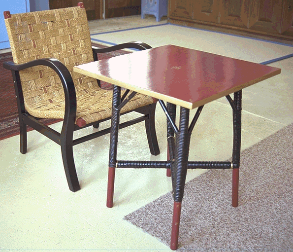 table-chaise.gif